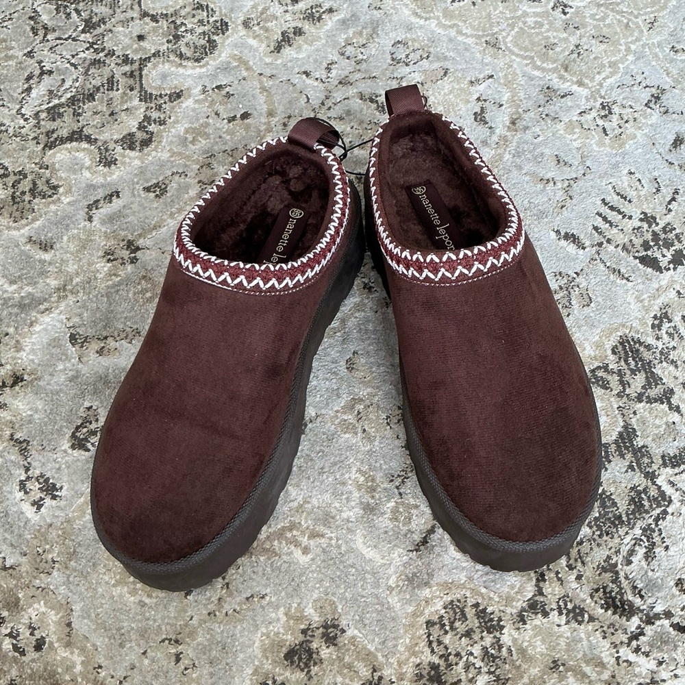 Comfy Platform Clogs - image 4